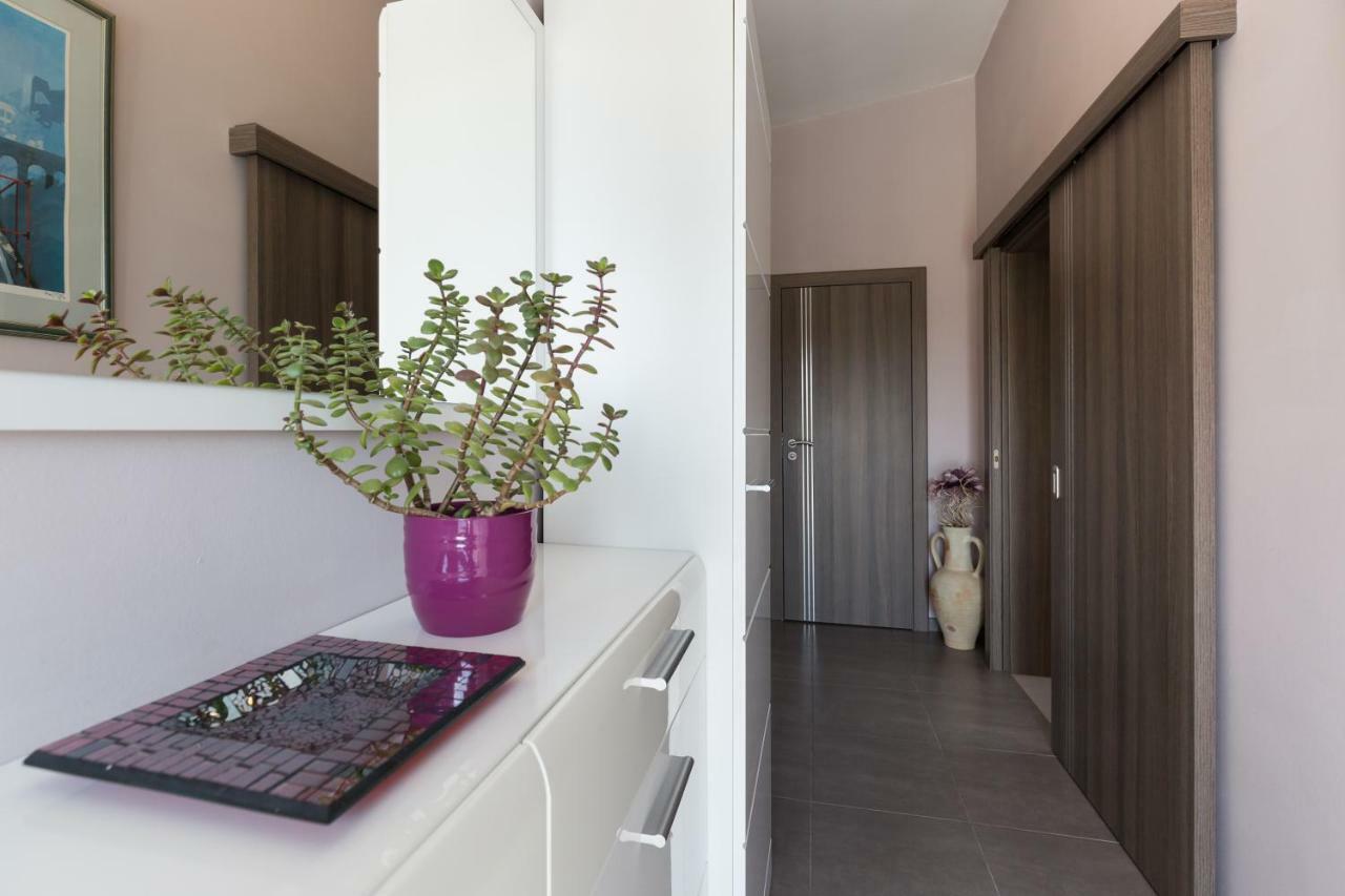 Modern And Spacious Apartment Bibinje Luaran gambar